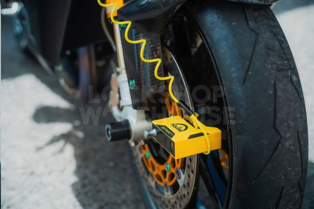 Gallery Image: SQUIRE Defiant Motor Cycle Brake Disc Lock - Angle Grinder Resistant - 5 x Keys supplied