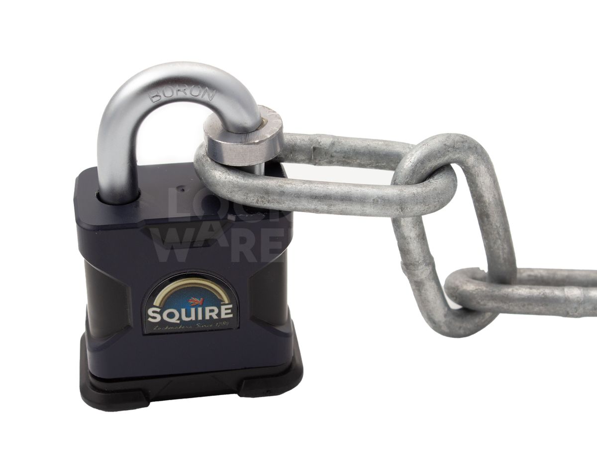 Gallery Image: Chain Attachment Ring with 0.5 meter of Chain