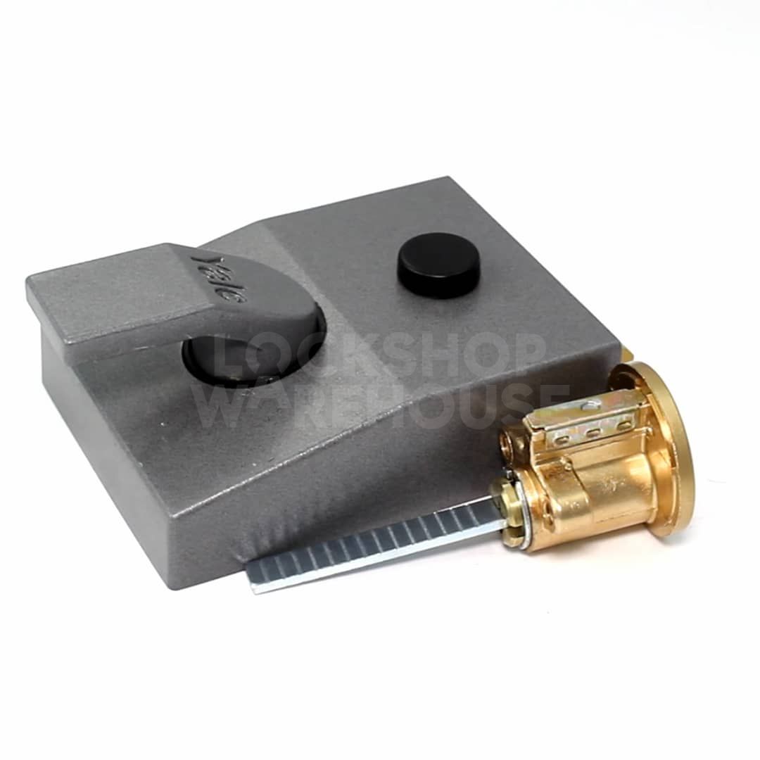 Yale 88 Nightlatch 60mm | Outward Opening Door Latch | Suitable for ...