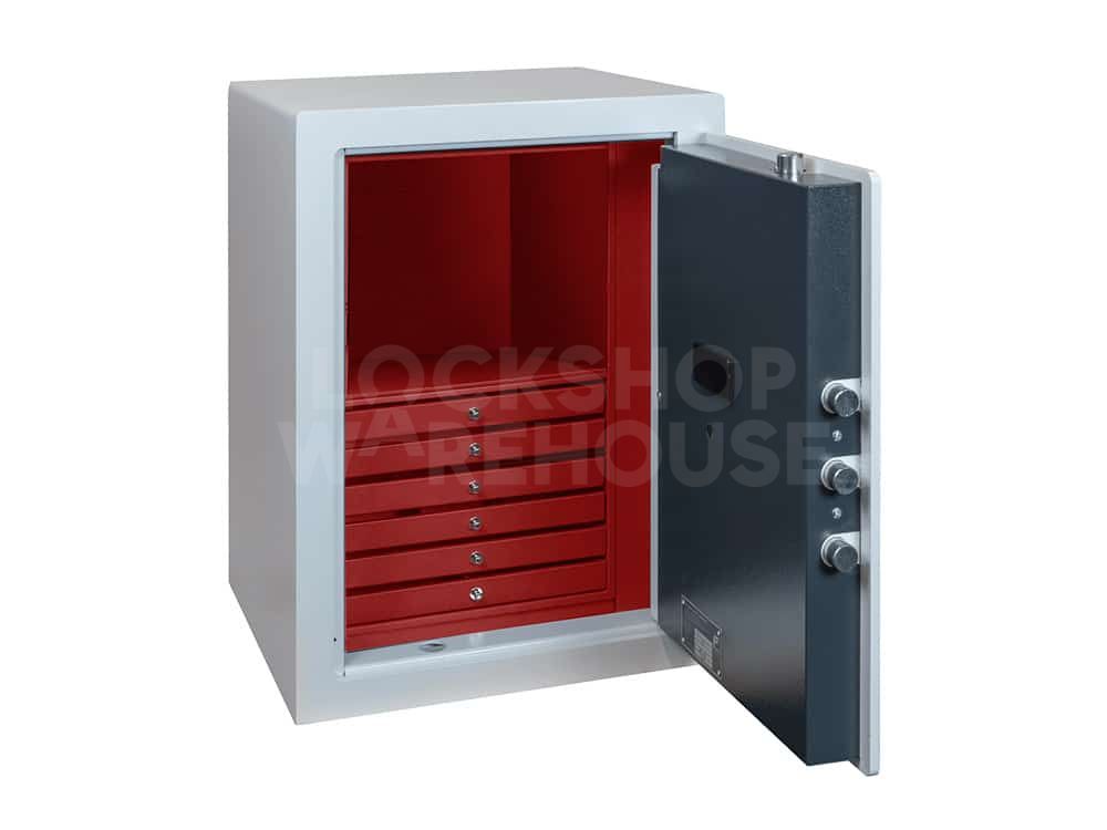 Burton Ares S2 Design Safe (Size 2)