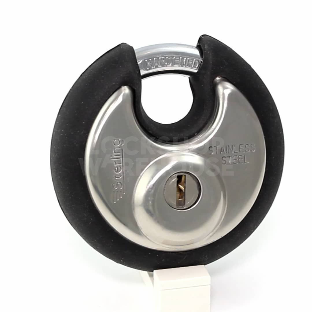 Gallery Video: Sterling SPL100P Disc Padlock with Bumper 70mm